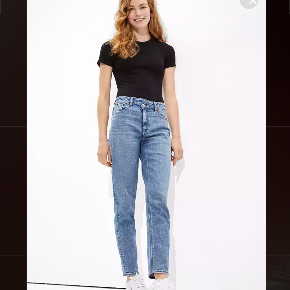 AE Stretch Crossover Highest Waist Mom Jean